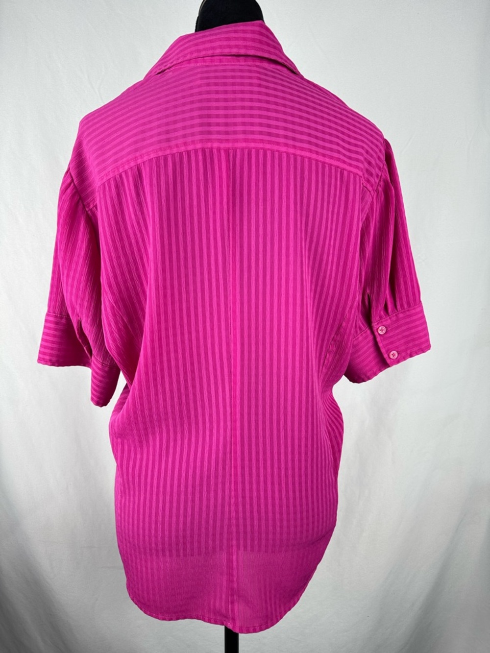 Sarah Bentley Bright Magenta Button-Front Collared Blouse - Picture 4 of 6